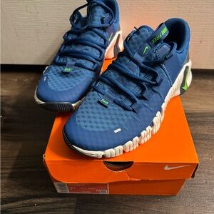 Brand New Nike Men Blue and Green Sneakers